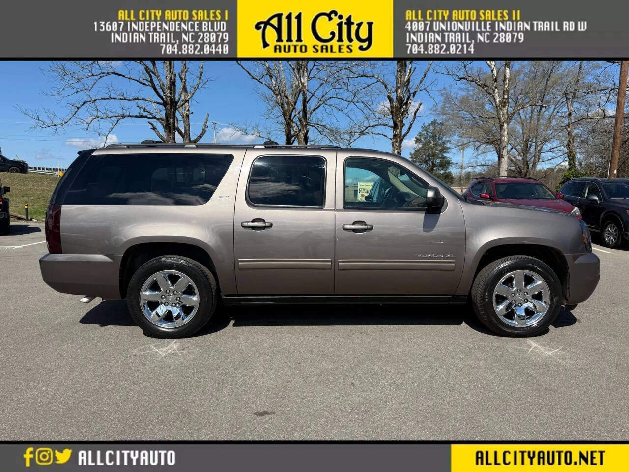 Used 2011 GMC Yukon XL SLT w/ SLT-2 Equipment Package RWD image 8