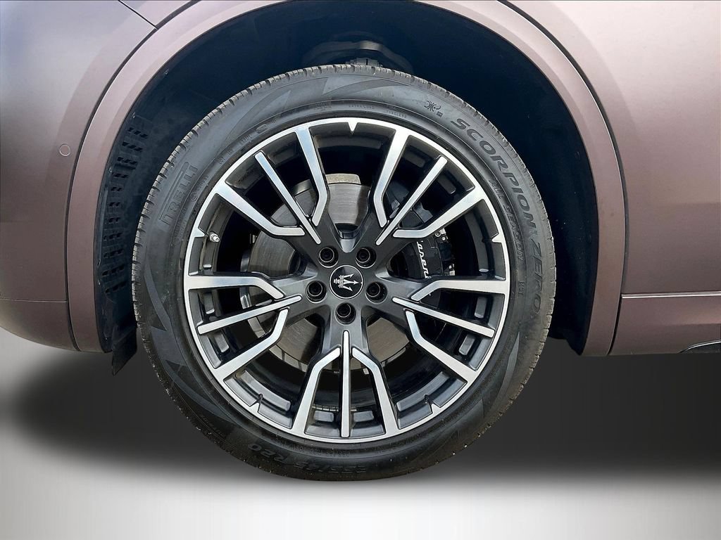 Used 2023 Maserati Grecale Modena AWD/4WD image 34