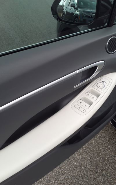 Certified 2025 Hyundai Sonata SEL image 18