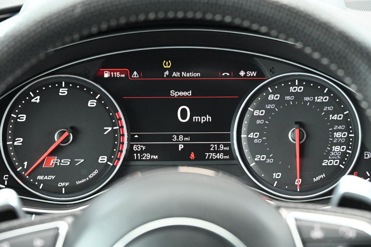 Used 2016 Audi RS 7 Prestige image 27