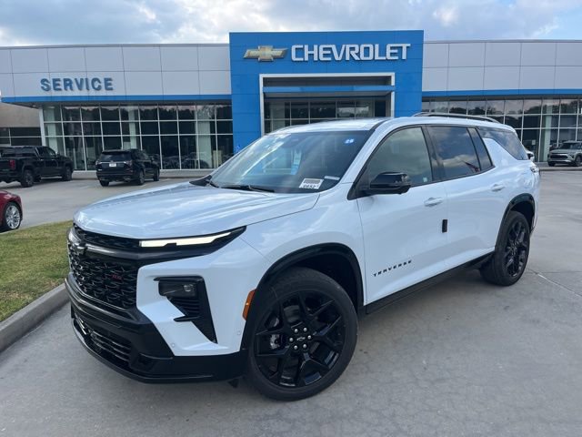 New 2026 Chevrolet Traverse RS w/ LPO, Floor Liner Package FWD image 2