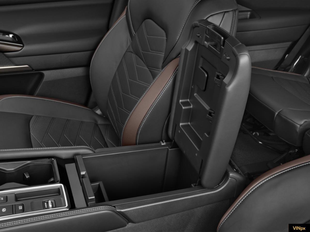 New 2025 Nissan Pathfinder Platinum w/ Black Appearance Package image 12