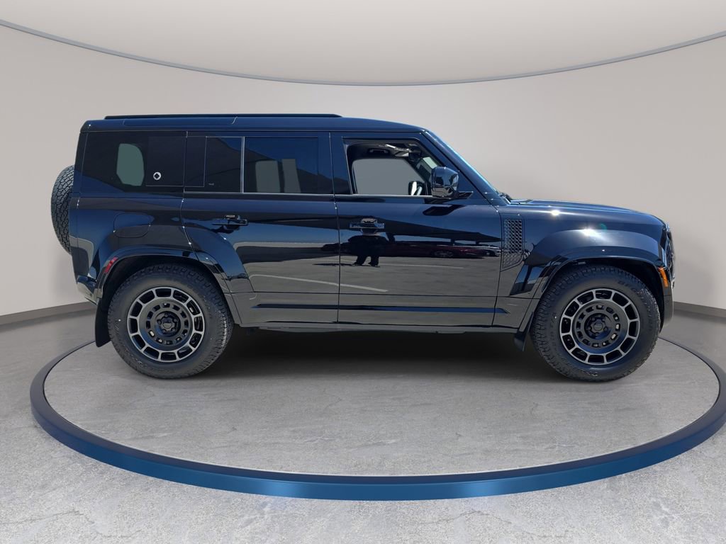 New 2026 Land Rover Defender 110 OCTA AWD/4WD image 4