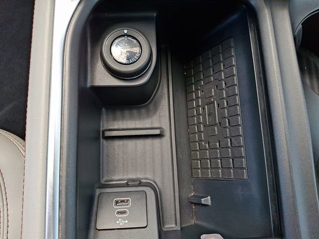 Used 2025 Ford Expedition Active image 24