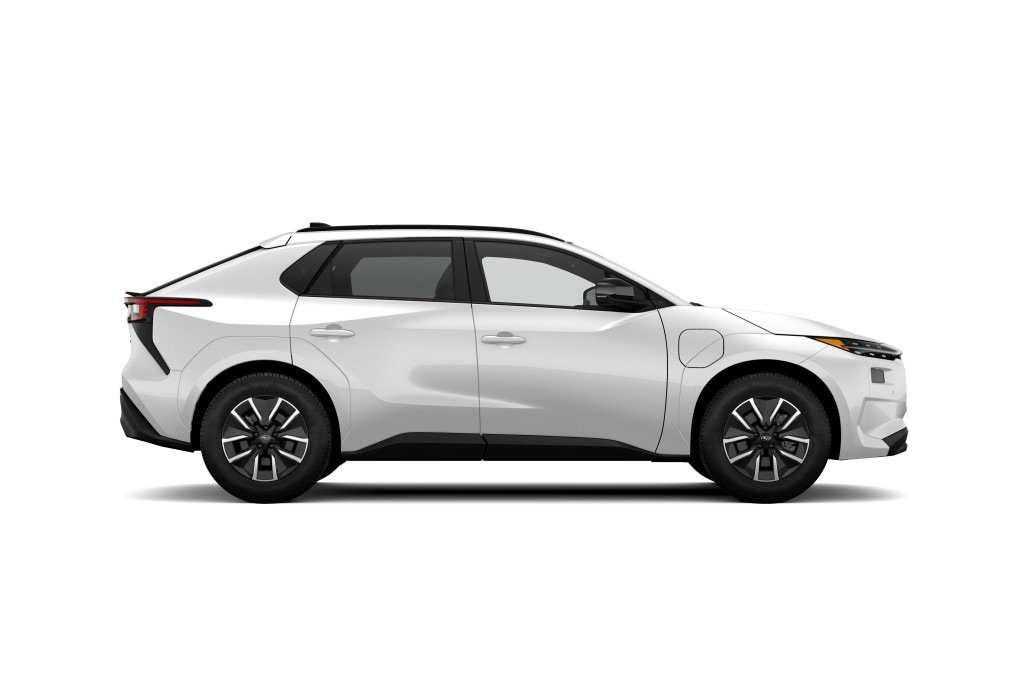 New 2026 Subaru Solterra AWD/4WD image 3