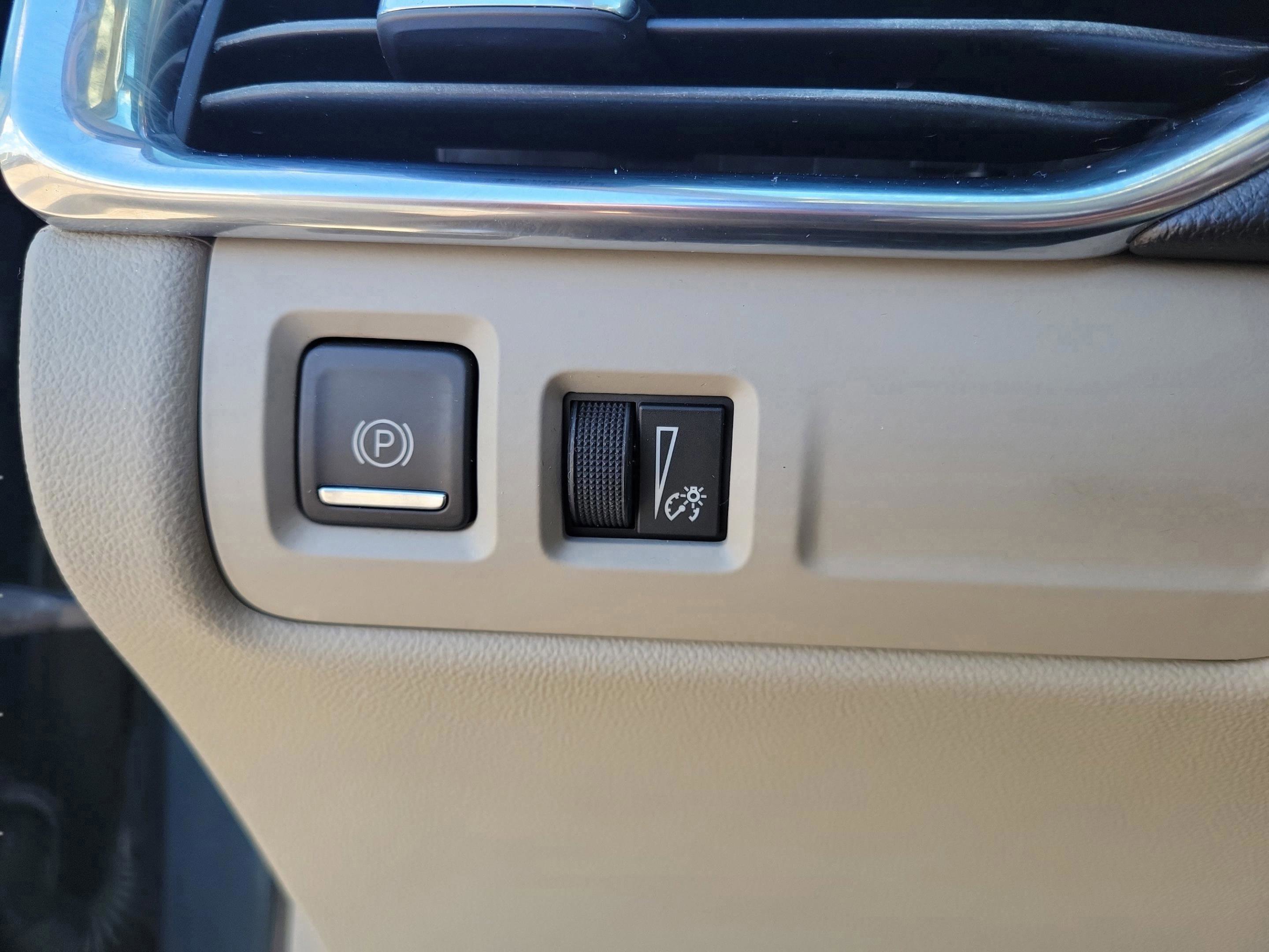 Used 2019 Cadillac XT4 Luxury image 11