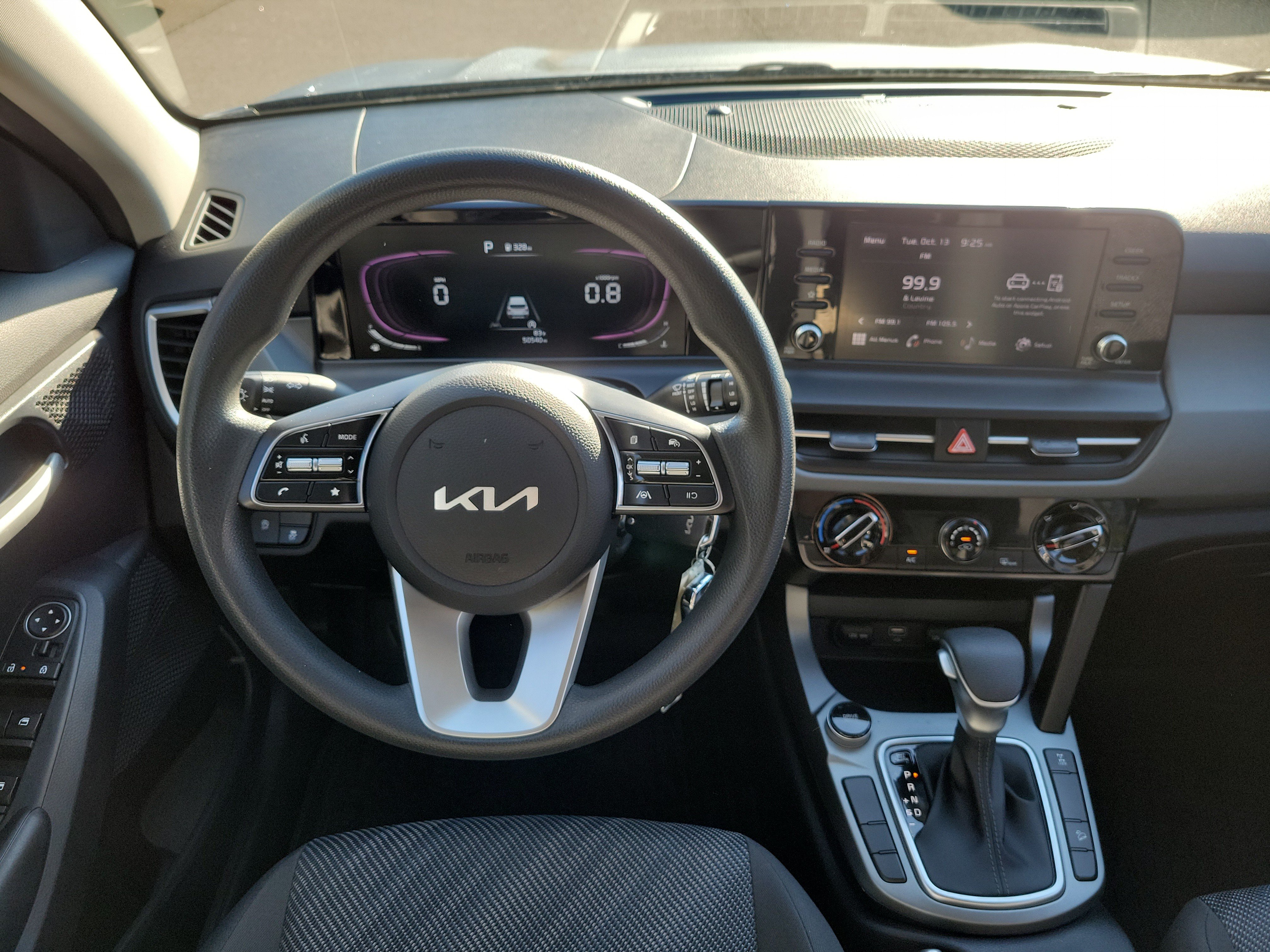 Used 2024 Kia Seltos LX AWD/4WD image 16