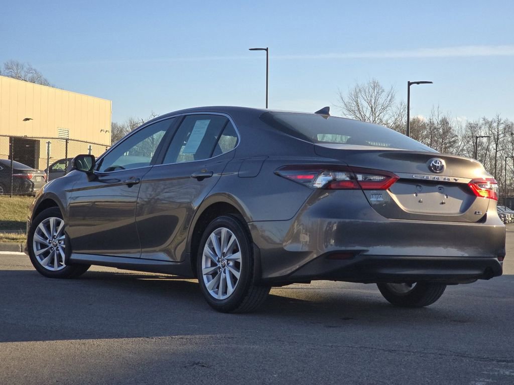Used 2023 Toyota Camry LE image 10