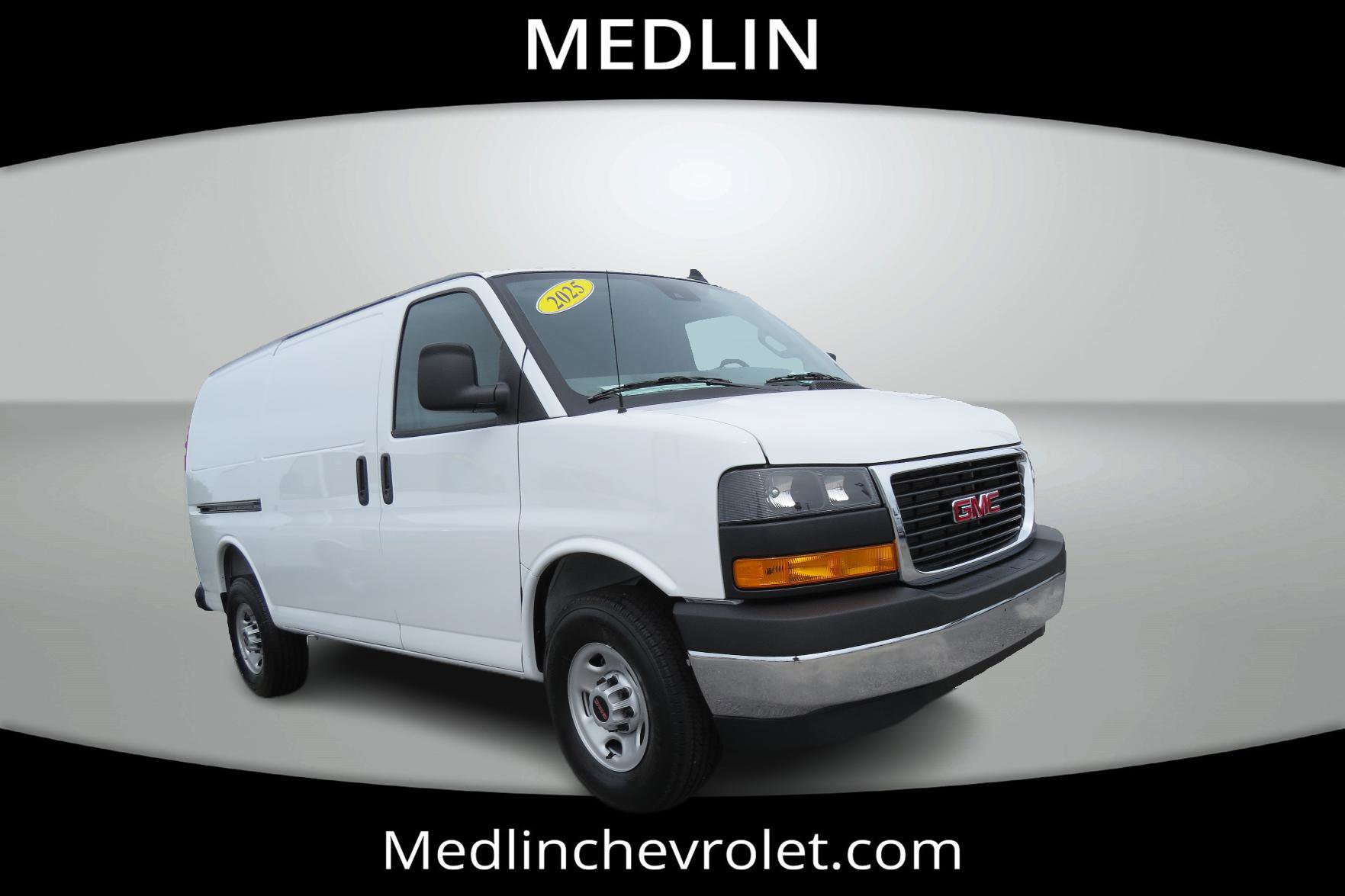Used 2025 GMC Savana 3500 Work Van 3D Cargo Van w/ Driver Convenience Package image 3
