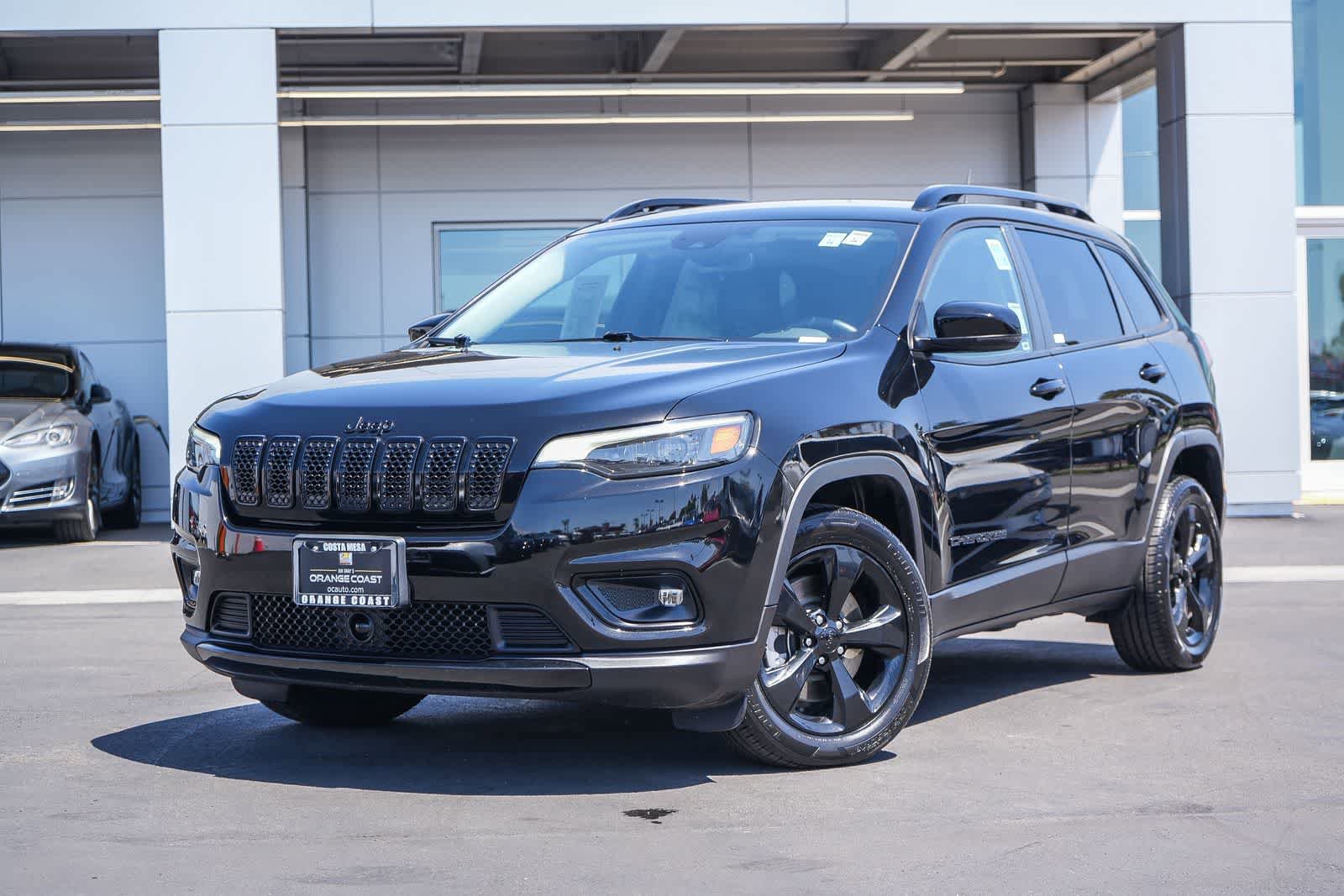 Used 2021 Jeep Cherokee Latitude Plus FWD image 1
