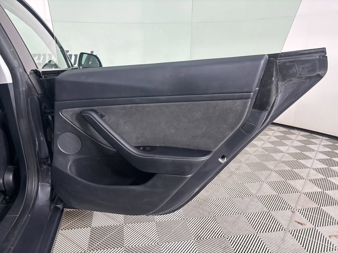 Used 2022 Tesla Model 3 Long Range image 16
