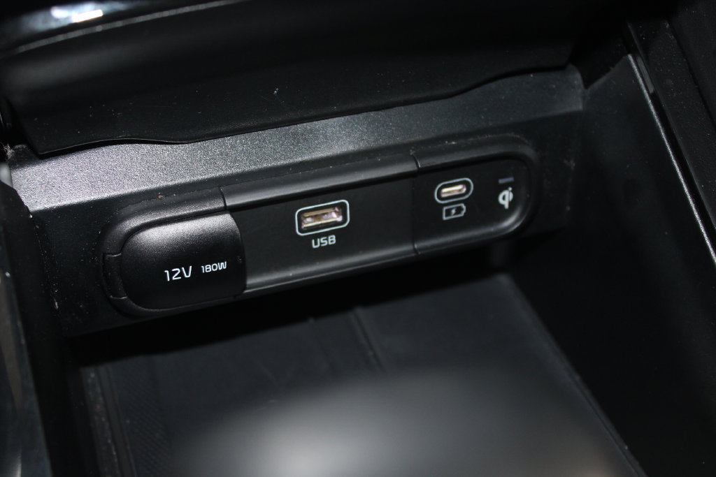 Used 2025 Kia Telluride S FWD image 50