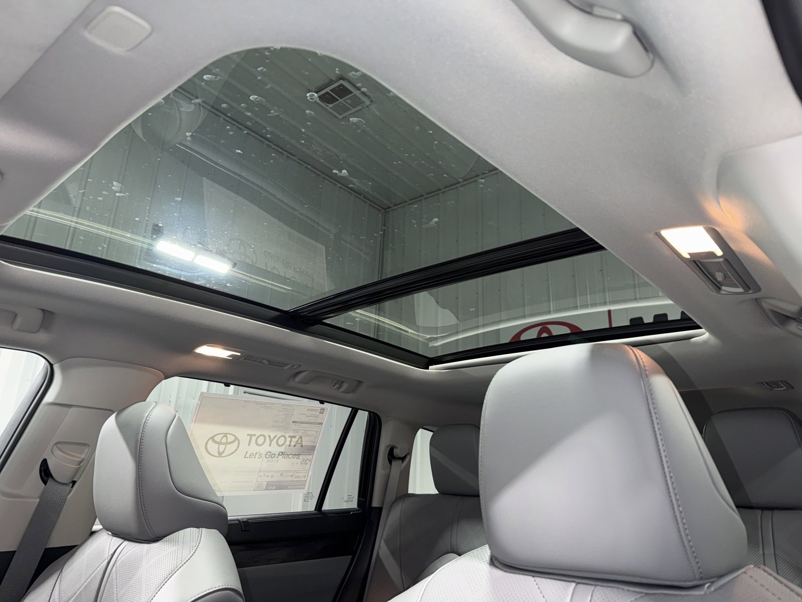 New 2026 Toyota Highlander Platinum image 34