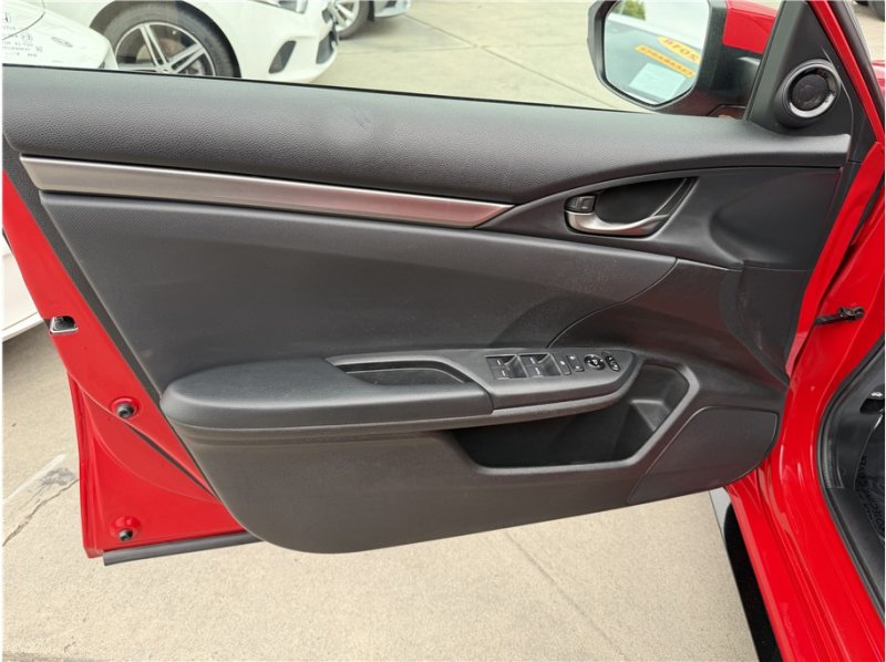 Used 2020 Honda Civic Sport image 15