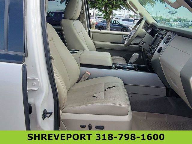 Used 2013 Ford Expedition Limited RWD image 28