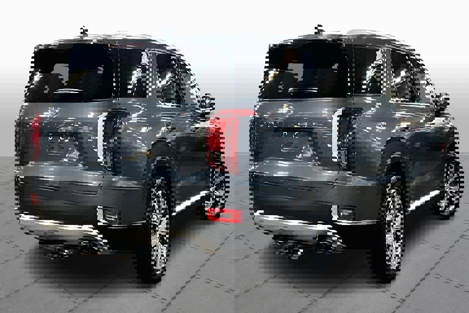 Used 2022 Hyundai Palisade SEL w/ 8P Bench Seat Package image 12