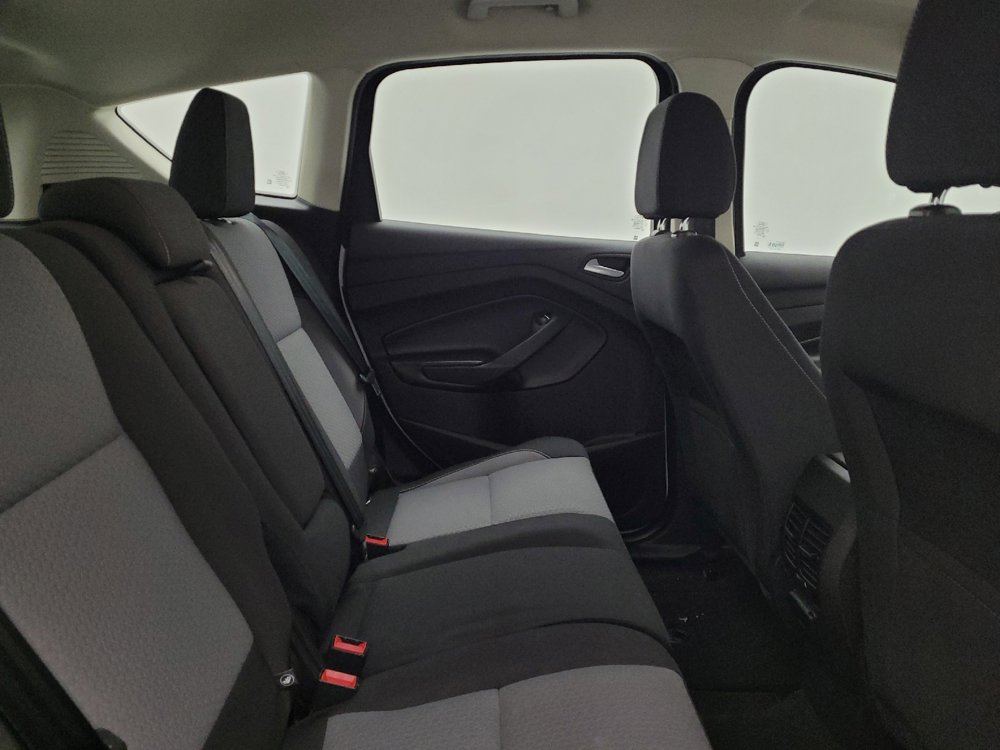 Used 2017 Ford C-MAX SE image 19