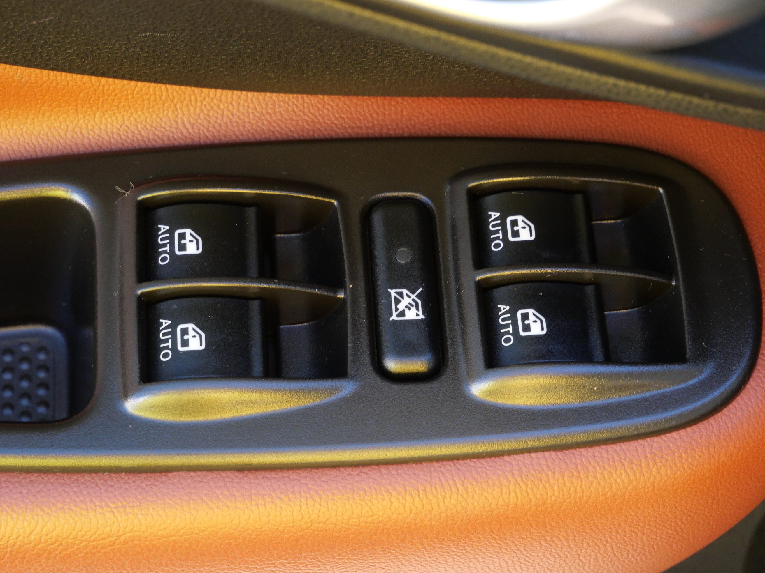 Used 2014 FIAT 500L Trekking FWD image 19