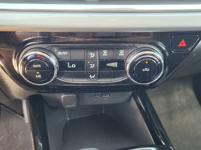 Used 2024 Chevrolet Trax LT FWD image 18