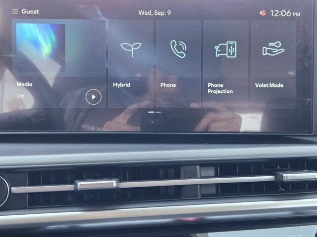 Used 2026 Hyundai Santa Fe SE FWD image 16