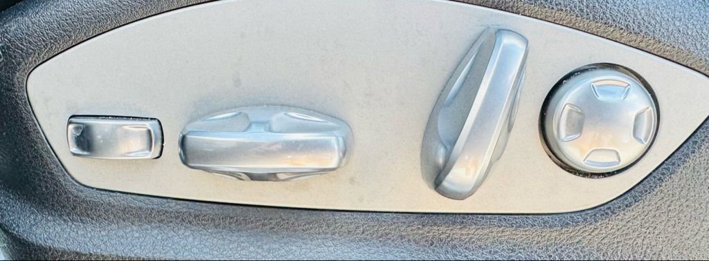 Used 2017 Porsche Macan S image 10