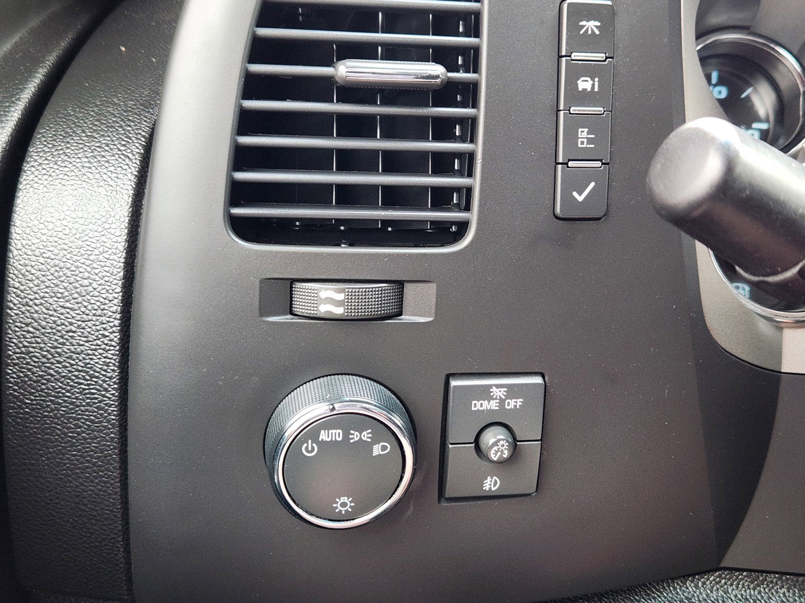 Used 2011 GMC Sierra 1500 SLE w/ Texas Edition image 16
