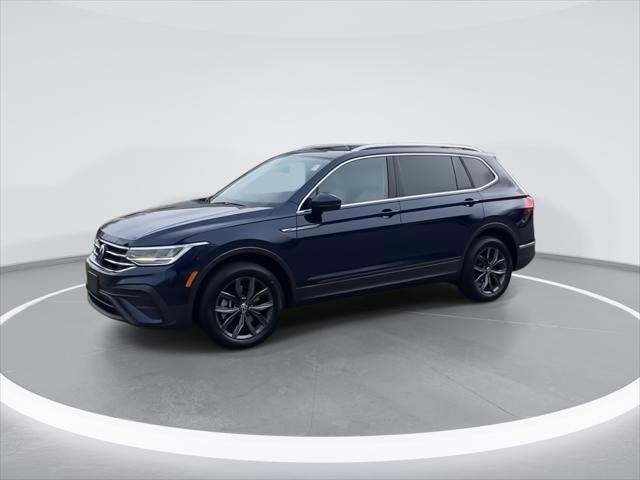 Certified 2022 Volkswagen Tiguan SE w/ Panoramic Sunroof Package image 4