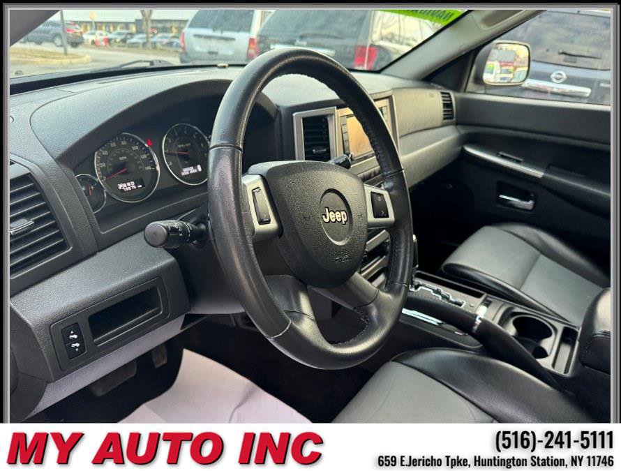 Used 2010 Jeep Grand Cherokee Laredo image 24