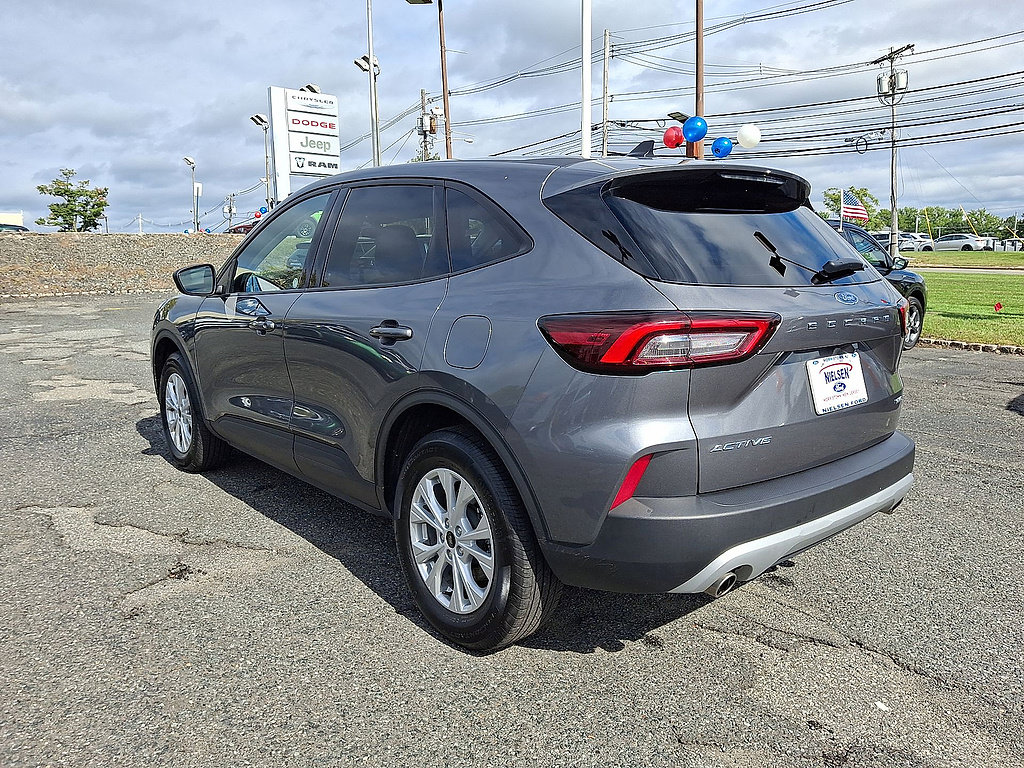 Certified 2025 Ford Escape Active AWD/4WD image 28