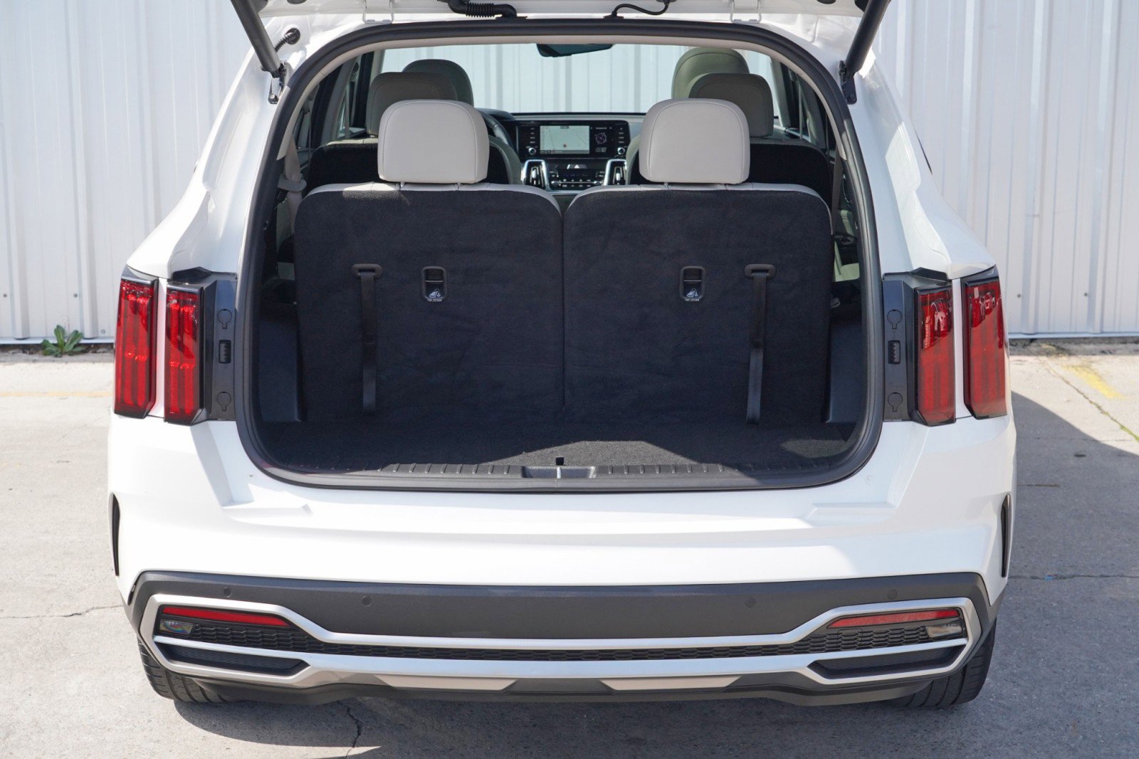 Used 2023 Kia Sorento SX Prestige image 9