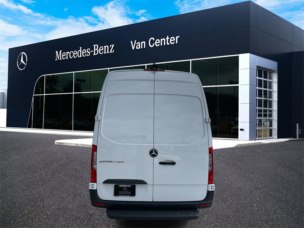 New 2024 Mercedes-Benz eSprinter 170 Cargo image 4