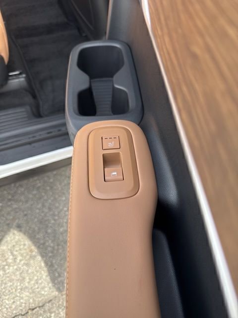 Used 2026 Hyundai Santa Fe Limited image 11