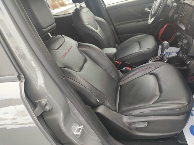 Used 2023 Jeep Renegade Trailhawk w/ Trailhawk Elite Group image 33