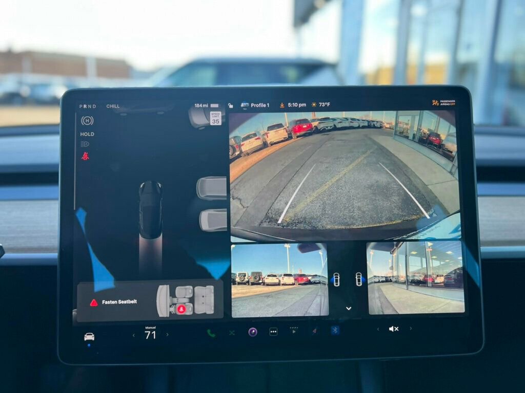 Used 2021 Tesla Model 3 Standard Range Plus image 29