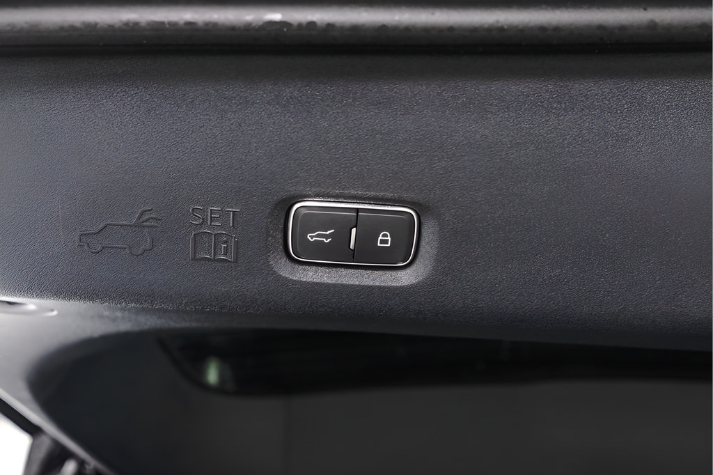 Used 2025 Ford Expedition Platinum AWD/4WD image 47