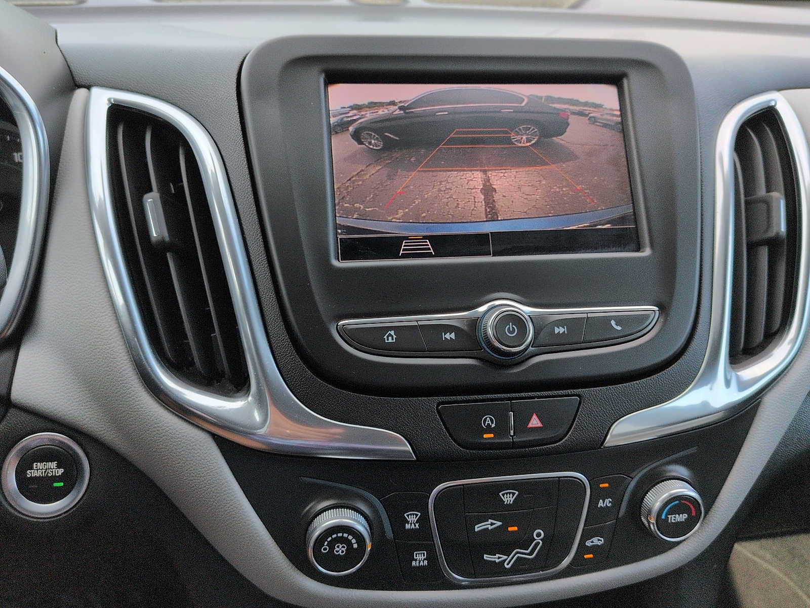 Used 2022 Chevrolet Equinox LT FWD image 20
