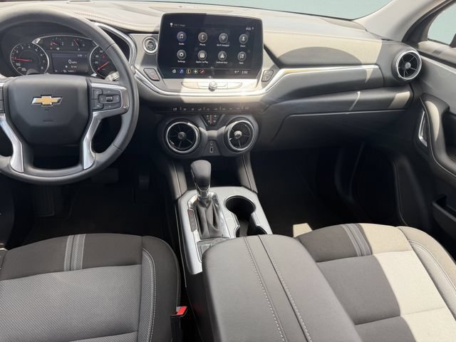 Used 2023 Chevrolet Blazer LT FWD image 17
