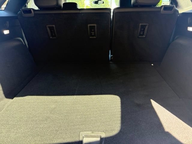 Used 2020 Cadillac XT5 Luxury w/ LPO, Floor Liner Package AWD/4WD image 7