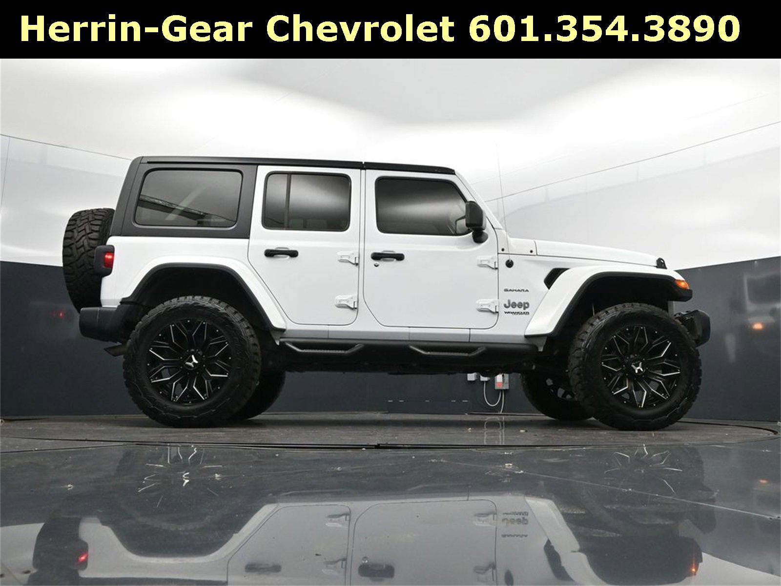 Used 2019 Jeep Wrangler Unlimited Sahara image 44