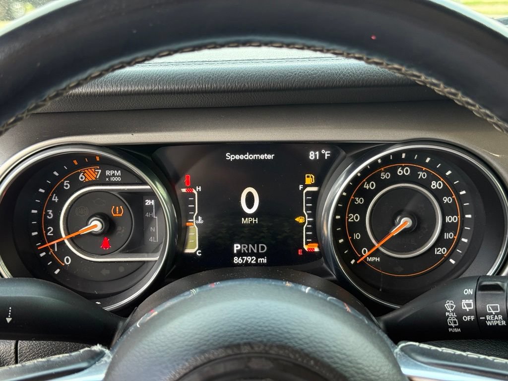 Used 2020 Jeep Wrangler Unlimited Sahara AWD/4WD image 17