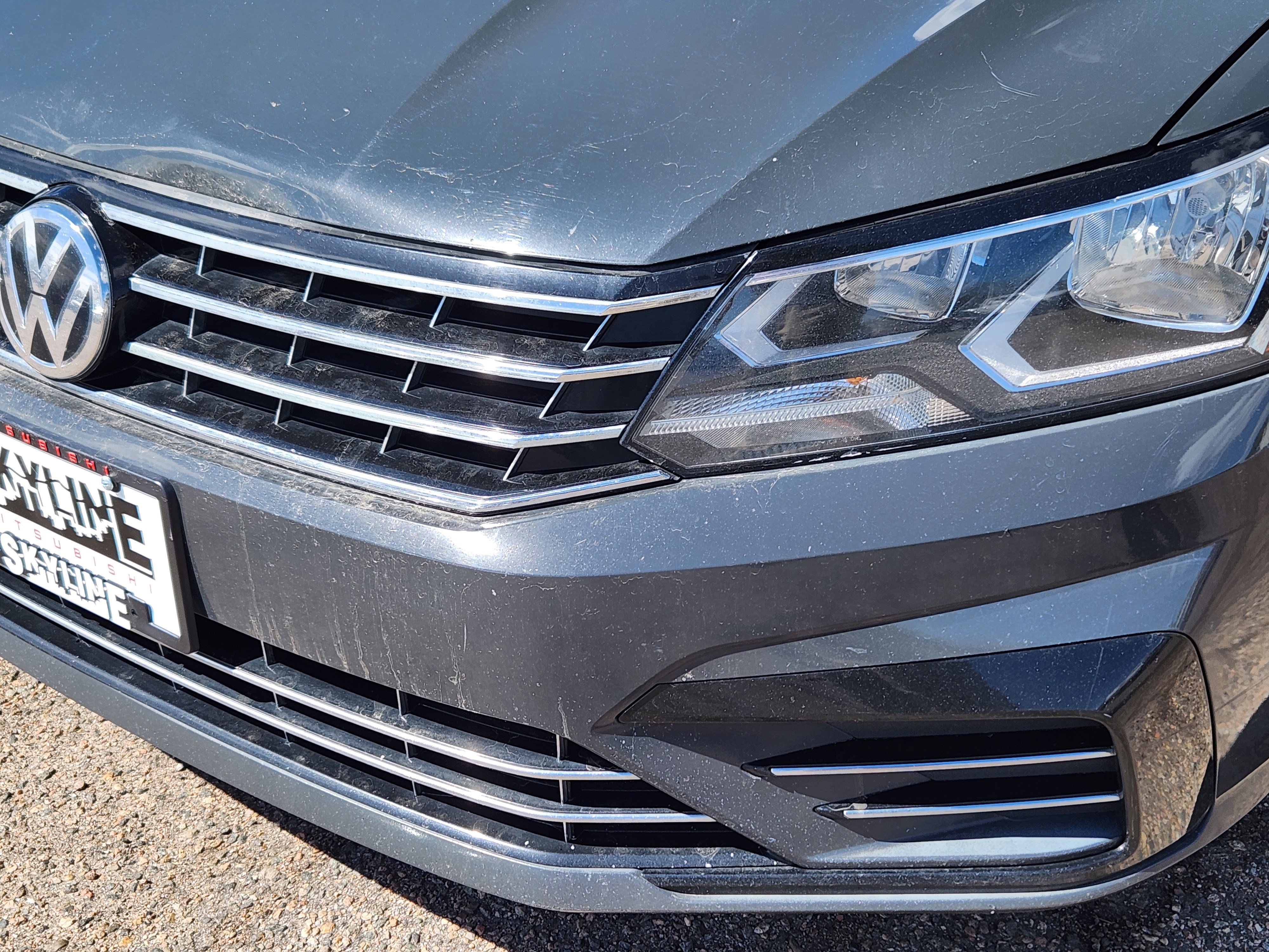 Used 2017 Volkswagen Passat 1.8T R-Line FWD image 5