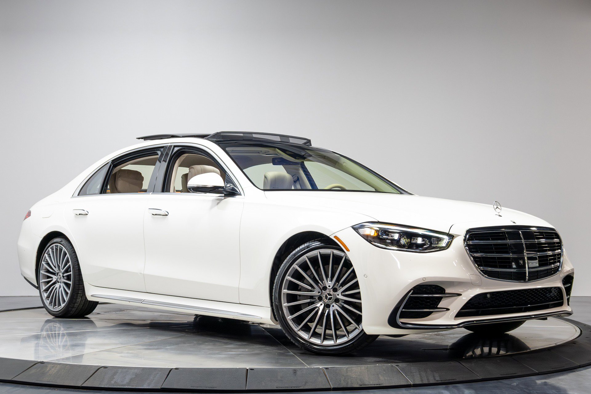 Used 2022 Mercedes-Benz S 580 4MATIC Sedan image 47