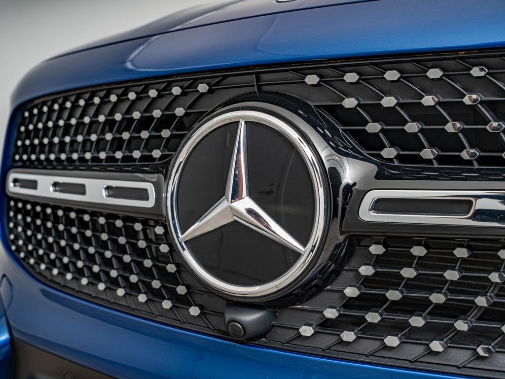 Certified 2024 Mercedes-Benz GLB 250 4MATIC image 12