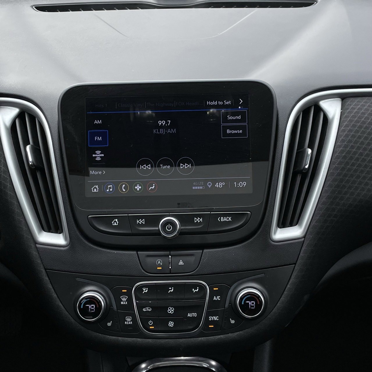 Used 2024 Chevrolet Malibu LT image 18