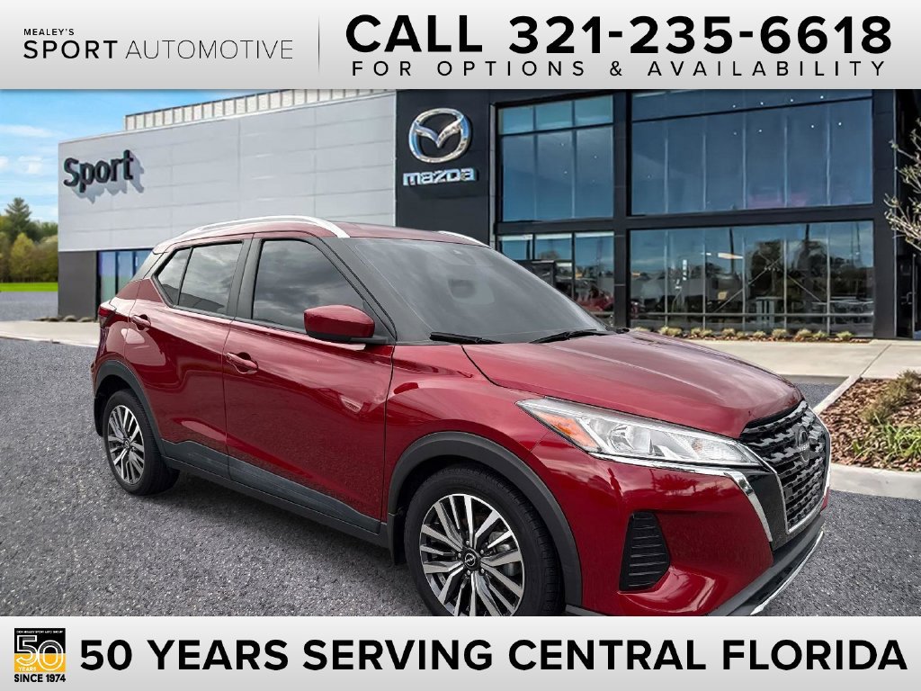 Used 2022 Nissan Kicks SV FWD image 1