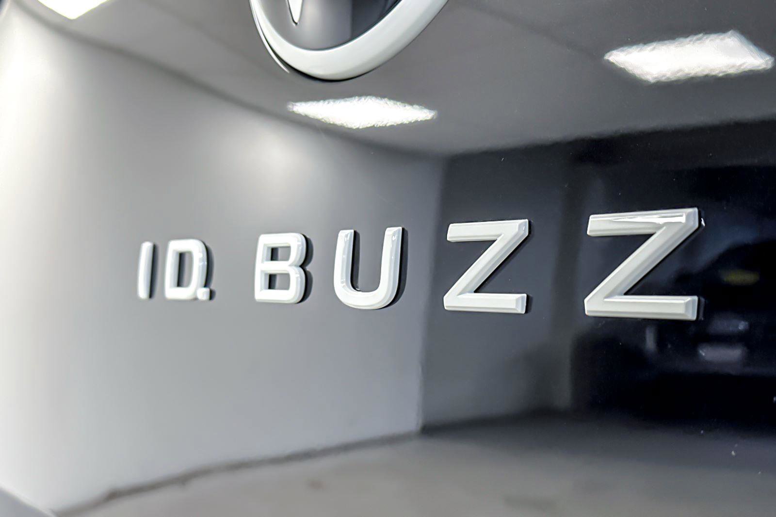 New 2025 Volkswagen ID. Buzz Pro S image 27