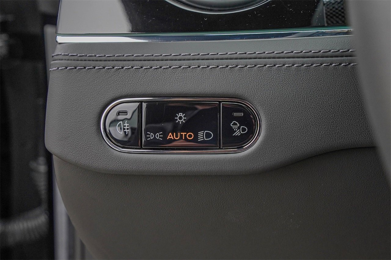 Used 2024 Bentley Continental GT image 34