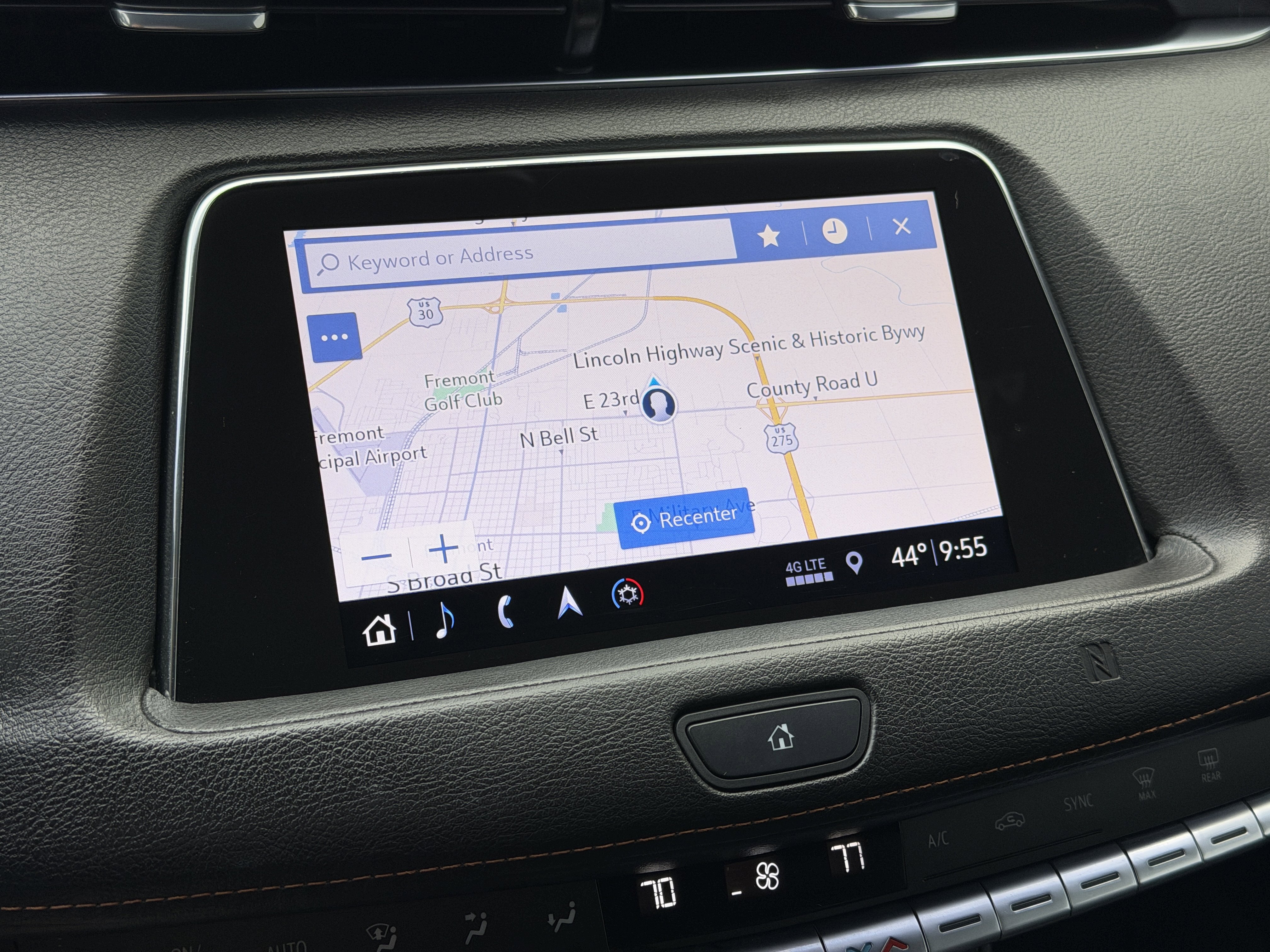 Used 2019 Cadillac XT4 Sport w/ Cold Weather Package image 12