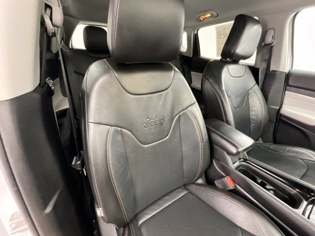 Used 2022 Jeep Compass Limited AWD/4WD image 14