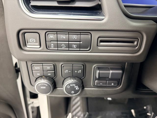 Certified 2023 Chevrolet Tahoe Z71 w/ Luxury Package image 20